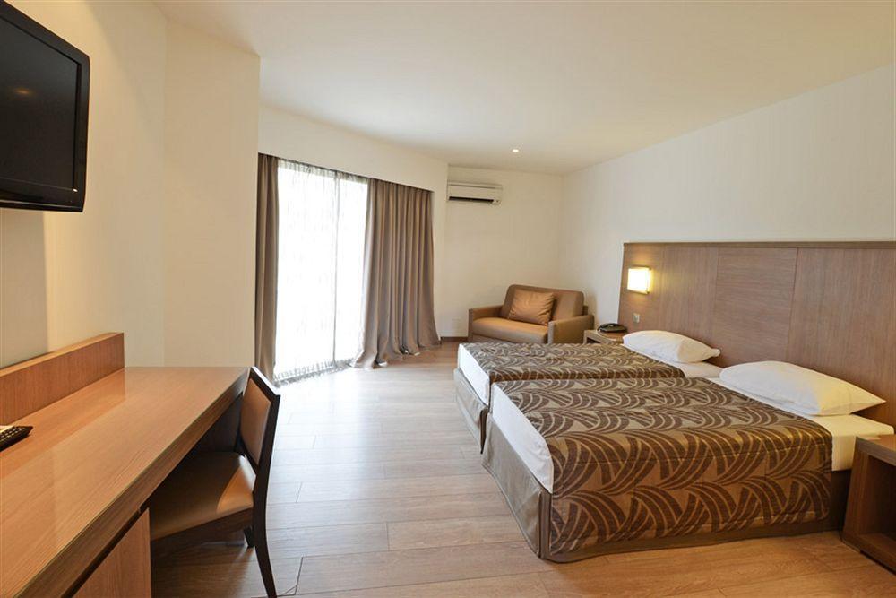 Calvi Hotel Zewnętrze zdjęcie