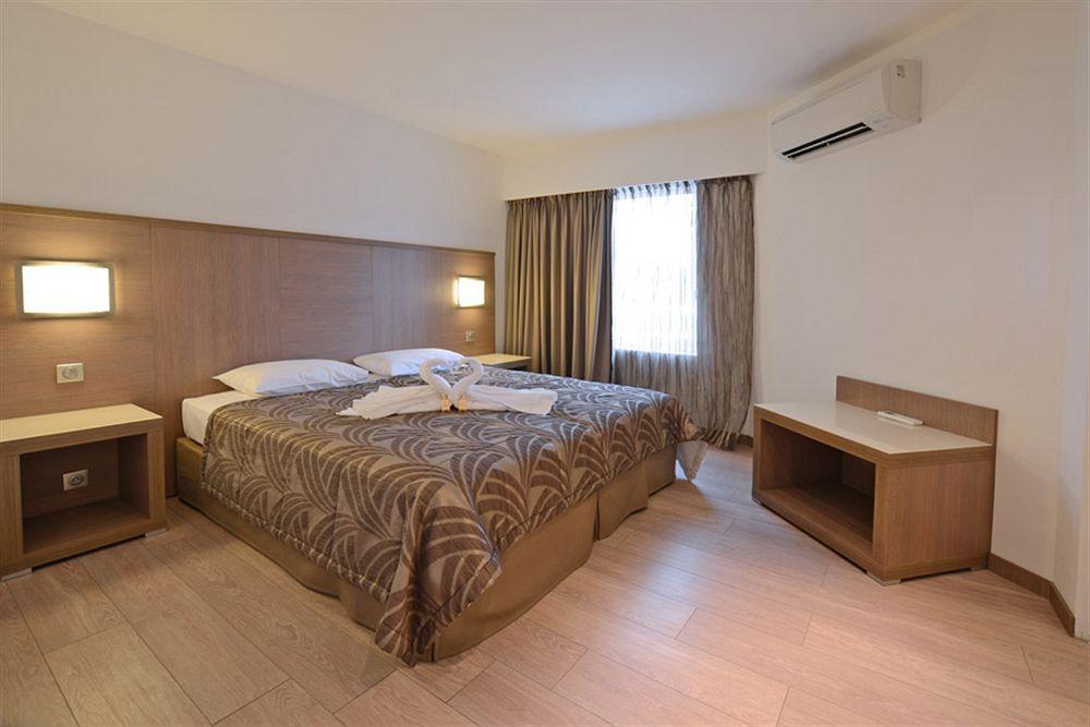 Calvi Hotel Zewnętrze zdjęcie