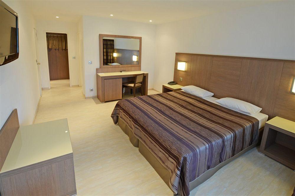 Calvi Hotel Zewnętrze zdjęcie