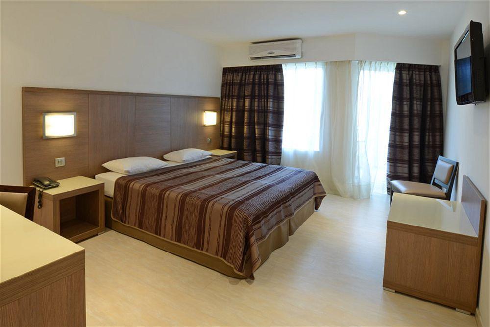 Calvi Hotel Zewnętrze zdjęcie